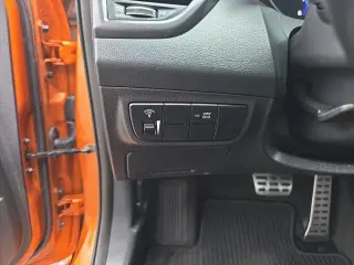 Hyundai VELOSTER 2013 Turbo 3dr Coupe 6M