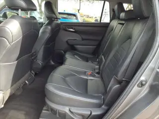 Toyota Highlander 2023 XLE 4p SUV