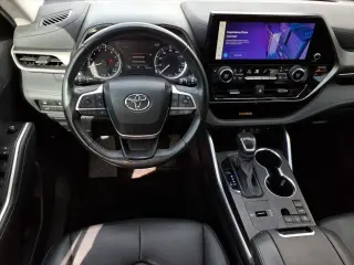 Toyota Highlander 2023 XLE 4p SUV