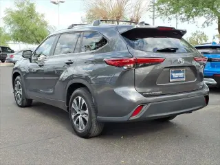 Toyota Highlander 2023 XLE 4p SUV