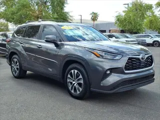 Toyota Highlander 2023 XLE 4p SUV