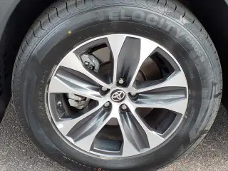 Toyota Highlander 2023 XLE 4p SUV