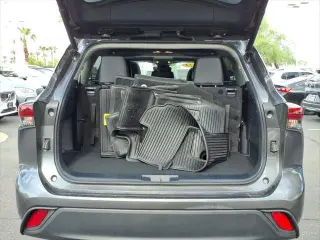 Toyota Highlander 2023 XLE 4p SUV