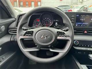 Hyundai ELANTRA 2022 SEL 4p Sedan
