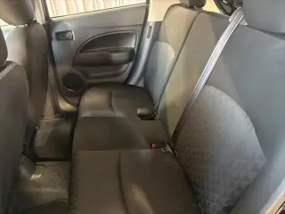 Mitsubishi Mirage 2024 ES 4p Hatchback