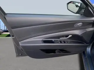Hyundai ELANTRA 2025 SEL Conveniencia 4p Sedan