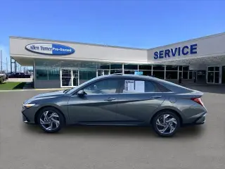 Hyundai ELANTRA 2025 SEL Conveniencia 4p Sedan
