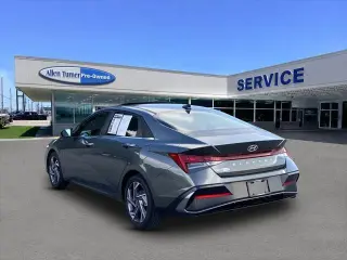Hyundai ELANTRA 2025 SEL Conveniencia 4p Sedan