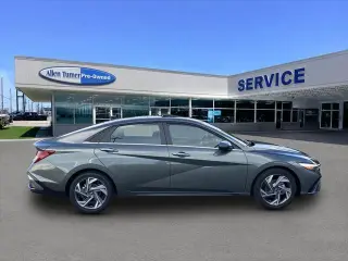 Hyundai ELANTRA 2025 SEL Conveniencia 4p Sedan
