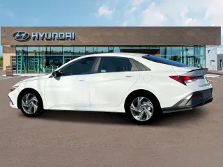 Hyundai ELANTRA 2025 SEL Sport 4dr Sedán