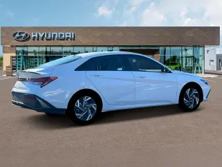 Hyundai ELANTRA 2025 SEL Sport 4dr Sedán