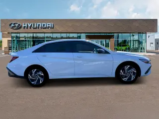 Hyundai ELANTRA 2025 SEL Sport 4dr Sedán