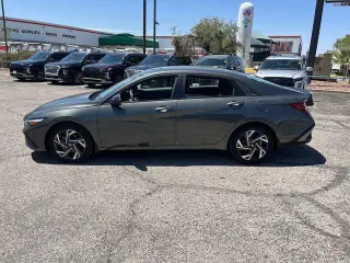Hyundai ELANTRA 2025 SEL Sport 4dr Sedán