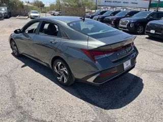 Hyundai ELANTRA 2025 SEL Sport 4dr Sedán