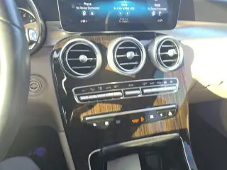 Mercedes-Benz GLC 2022 GLC 300 4dr SUV
