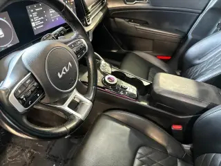 Kia Sportage Plug-In Hybrid 2025 AWD X-Line Prestige 4dr SUV