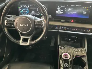 Kia Sportage Plug-In Hybrid 2025 AWD X-Line Prestige 4dr SUV