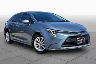 Toyota Corolla Hybrid 2024 XLE 4dr Sedán