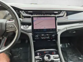 Jeep Grand Cherokee 2022 4x4 Trailhawk 4p SUV (lanzamiento de mitad de año)