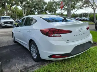 Hyundai ELANTRA 2020 SE 4dr Sed n