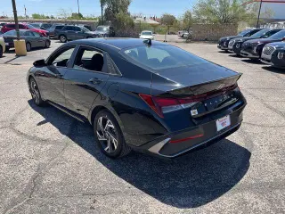 Hyundai ELANTRA 2025 SEL Sport 4dr Sedán