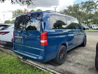 Mercedes-Benz Metris 2023 Pasajero 4p Mini-Furgoneta