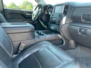 2020 Chevrolet Silverado 1500 LTZ Crew Cab 2WD