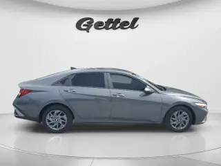 Hyundai ELANTRA 2024 SEL 4dr Sedan