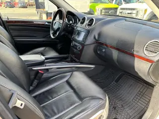 2008 Mercedes-Benz GL-Class 4MATIC 4dr 4.6L