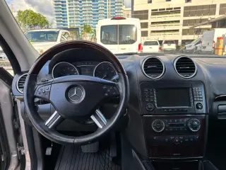 2008 Mercedes-Benz GL-Class 4MATIC 4dr 4.6L