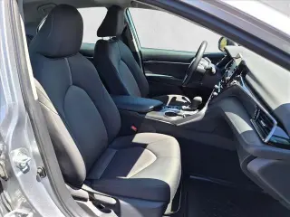 Toyota Camry Híbrido 2022 LE 4dr Sedán