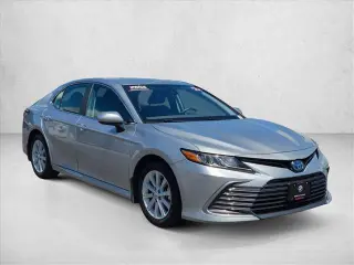 Toyota Camry Híbrido 2022 LE 4dr Sedán
