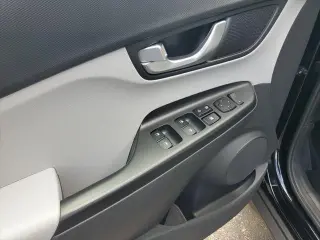 Hyundai KONA 2023 AWD SEL 4 puertas Crossover