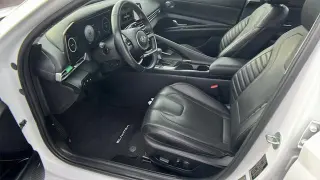 Hyundai ELANTRA 2022 Limited 4p Sedana