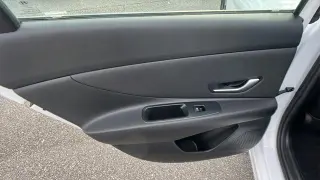 Hyundai ELANTRA 2022 Limited 4p Sedana