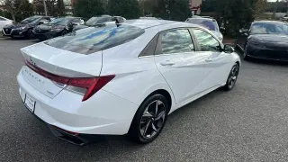 Hyundai ELANTRA 2022 Limited 4p Sedana