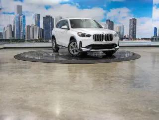 BMW X1 2027 AWD xDrive28i 4p Vehículo de Actividad Deportiva de Deporte