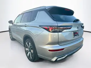 Mitsubishi Outlander 2026 SEL 4dr SUV