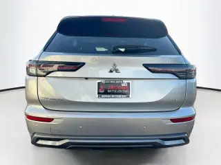 Mitsubishi Outlander 2026 SEL 4dr SUV