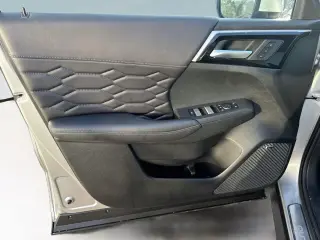 Mitsubishi Outlander 2026 SEL 4dr SUV