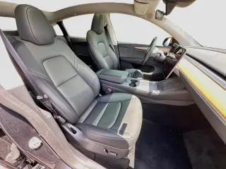 Tesla Modelo Y 2025 Long Range 4p Crossover