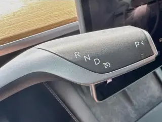 Tesla Modelo Y 2025 Long Range 4p Crossover
