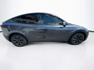 Tesla Modelo Y 2025 Long Range 4p Crossover