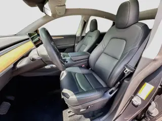 Tesla Modelo Y 2025 Long Range 4p Crossover