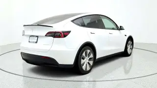 Tesla Model Y 2024 AWD Long Range 4 puertas crossover