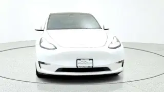 Tesla Model Y 2023 TLA 4p Crossover