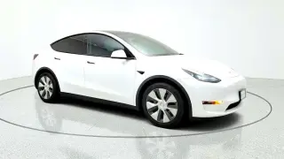 Tesla Model Y 2023 TLA 4p Crossover