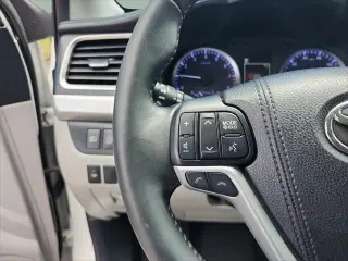 Toyota Highlander 2018 LE 4dr SUV (3.5L V6)