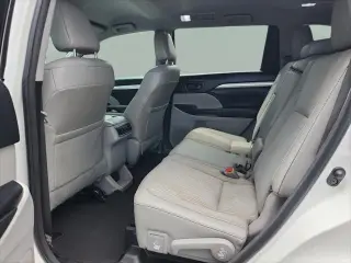 Toyota Highlander 2018 LE 4dr SUV (3.5L V6)
