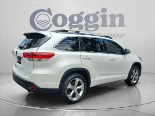 Toyota Highlander 2018 LE 4dr SUV (3.5L V6)